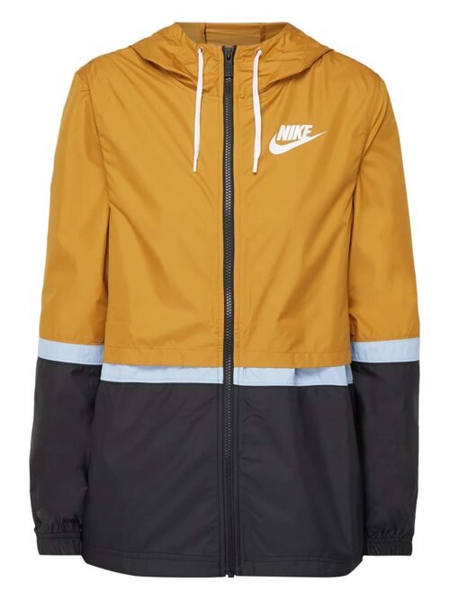 Maternity nursing short sleeve top with button detail